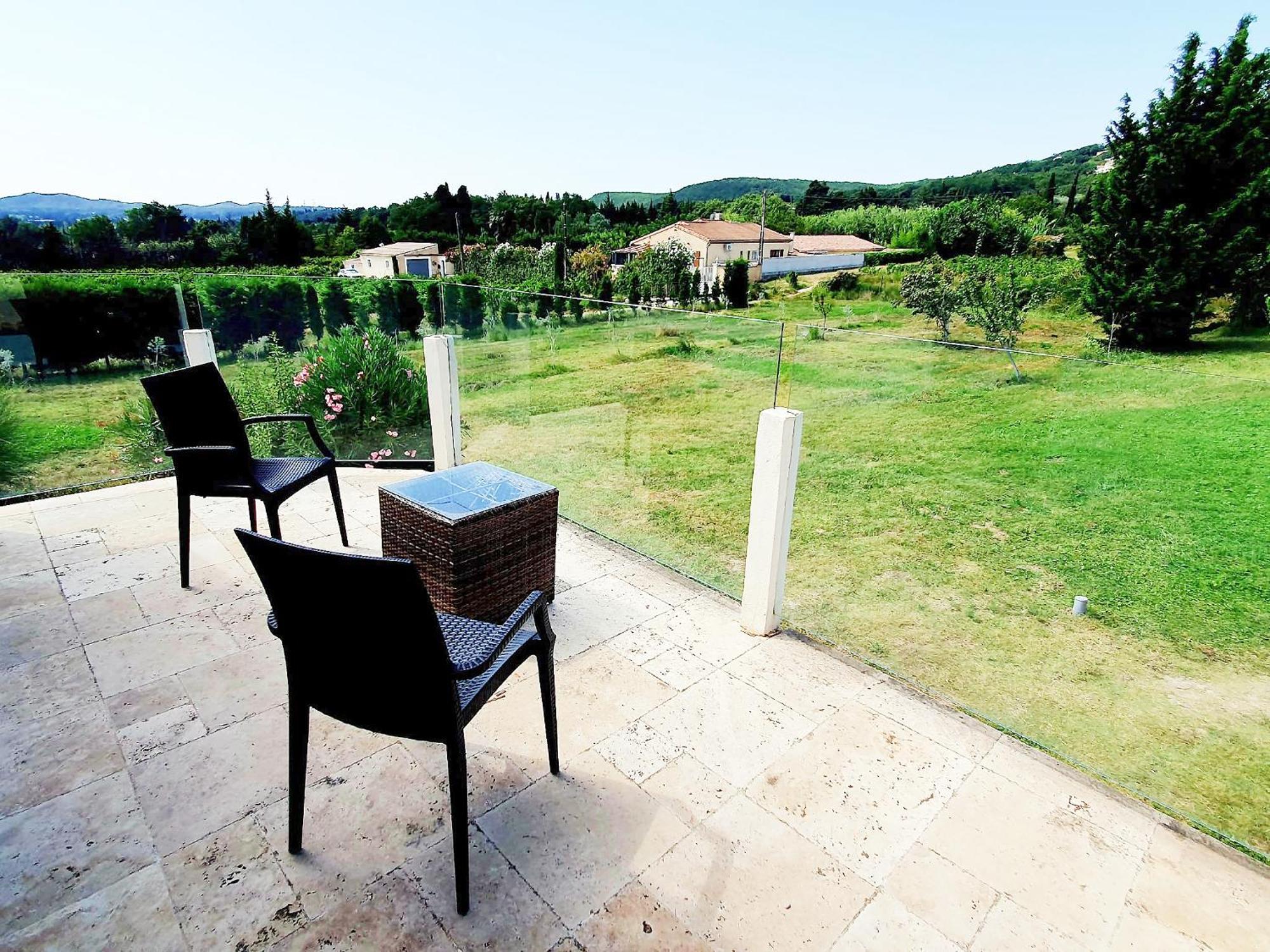 Chambre Cosy Avec Terrasse Sur La Colline Boisee, Parking Prive, Jardin, Calme, Climatisation, 10 Mn Pont Du Gard Num7 روشيفورْ دو جارْ المظهر الخارجي الصورة